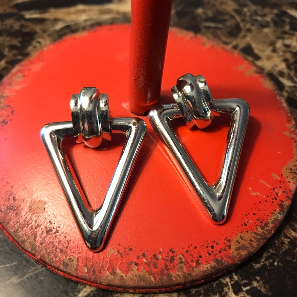 🔺 Edgy Articulating Dangly Triangle Earrings 🔺